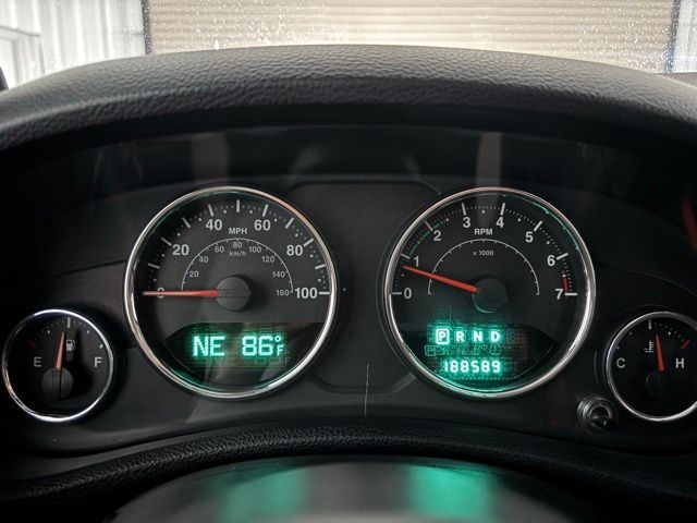 2014 Jeep Wrangler Sahara Altitude photo 11