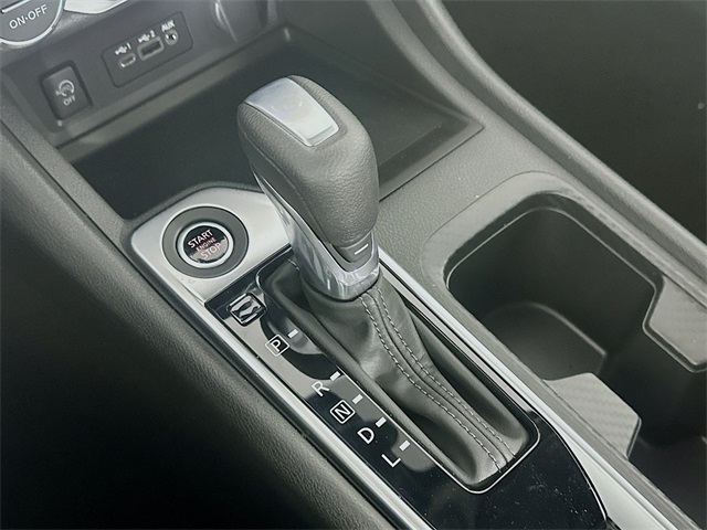 2025 Nissan Sentra SV photo 19