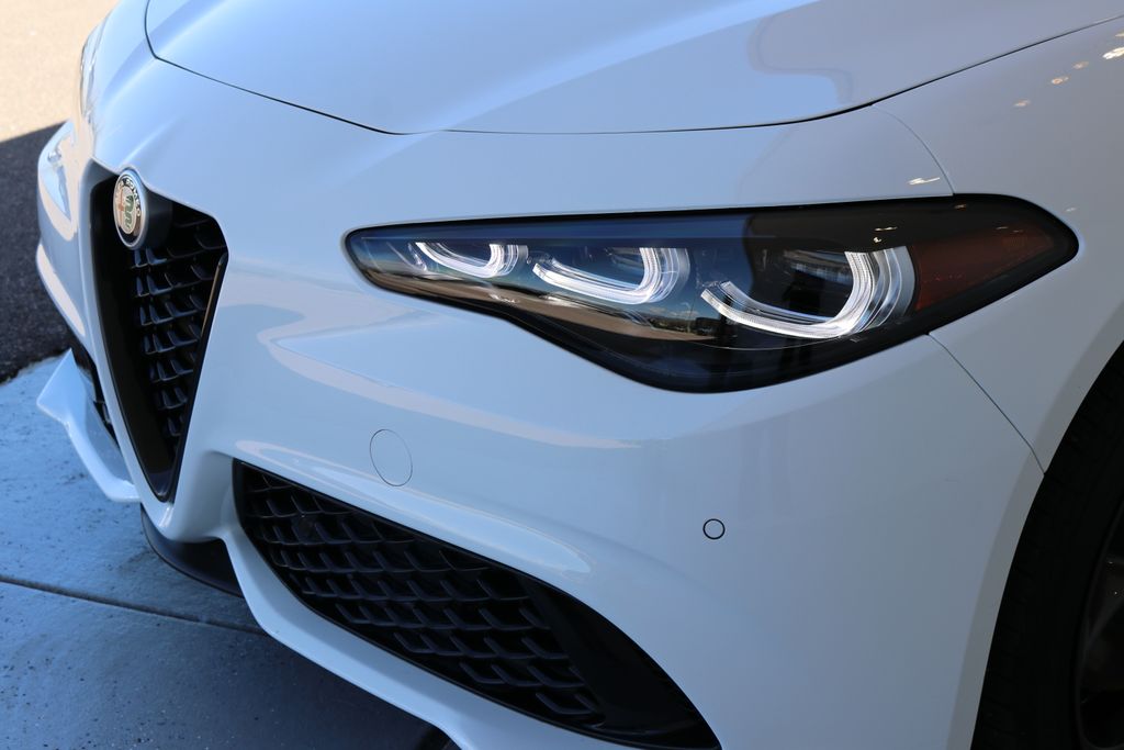 2025 Alfa Romeo Giulia SPRINT photo 8