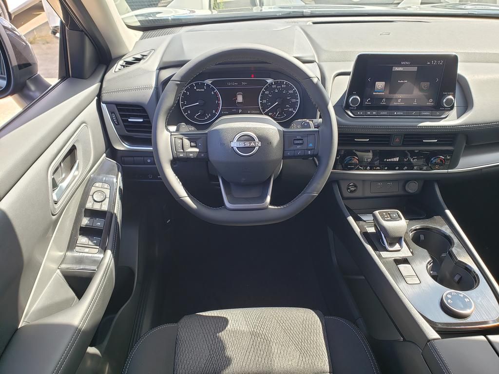 2026 Nissan Rogue SV photo 9