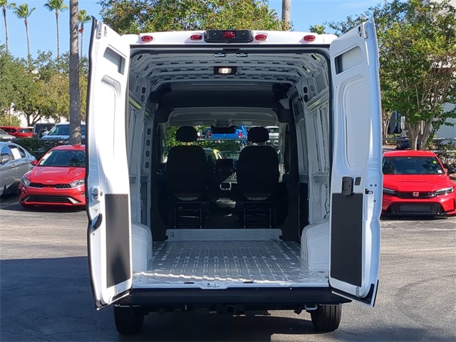 2025 Ram ProMaster 3500 photo 11