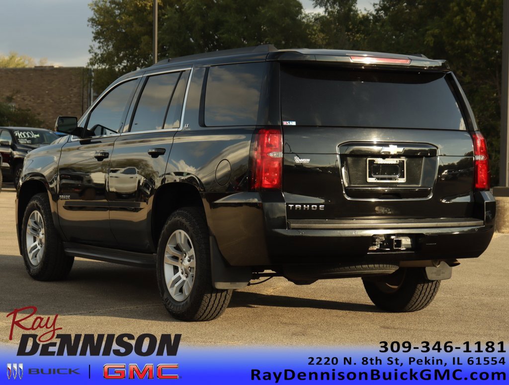 2017 Chevrolet Tahoe LT photo 2