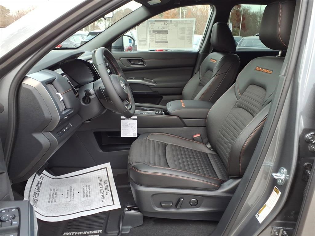 2025 Nissan Pathfinder Rock Creek photo 3