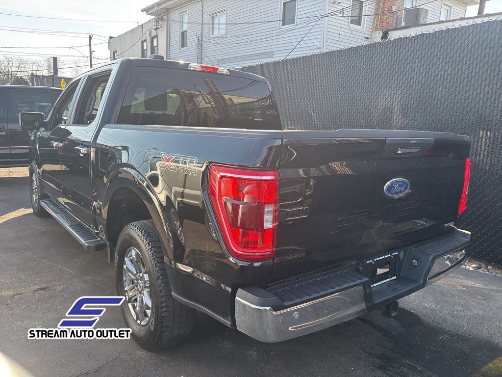 2023 Ford F-150 XLT photo 4