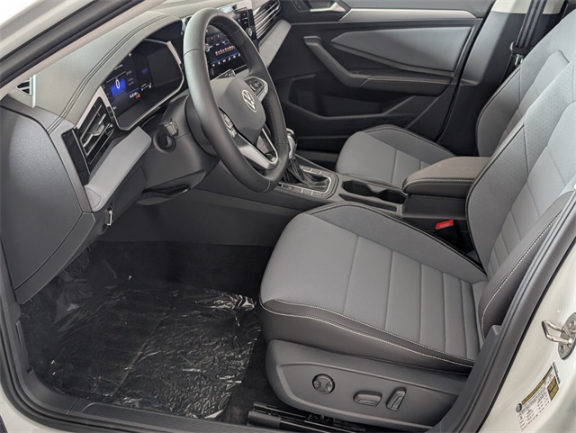 2025 Volkswagen Jetta 1.5T SE photo 6
