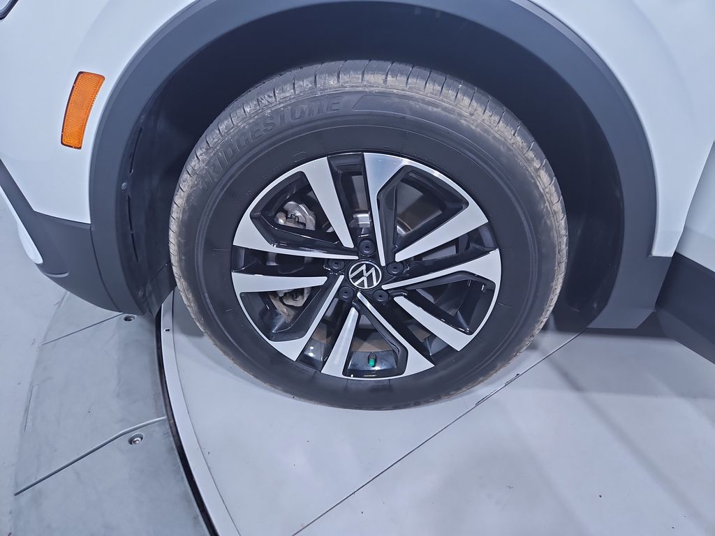 2023 Volkswagen Tiguan S photo 24