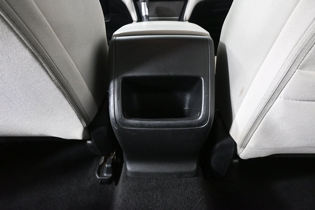 2018 Honda Accord LX photo 16