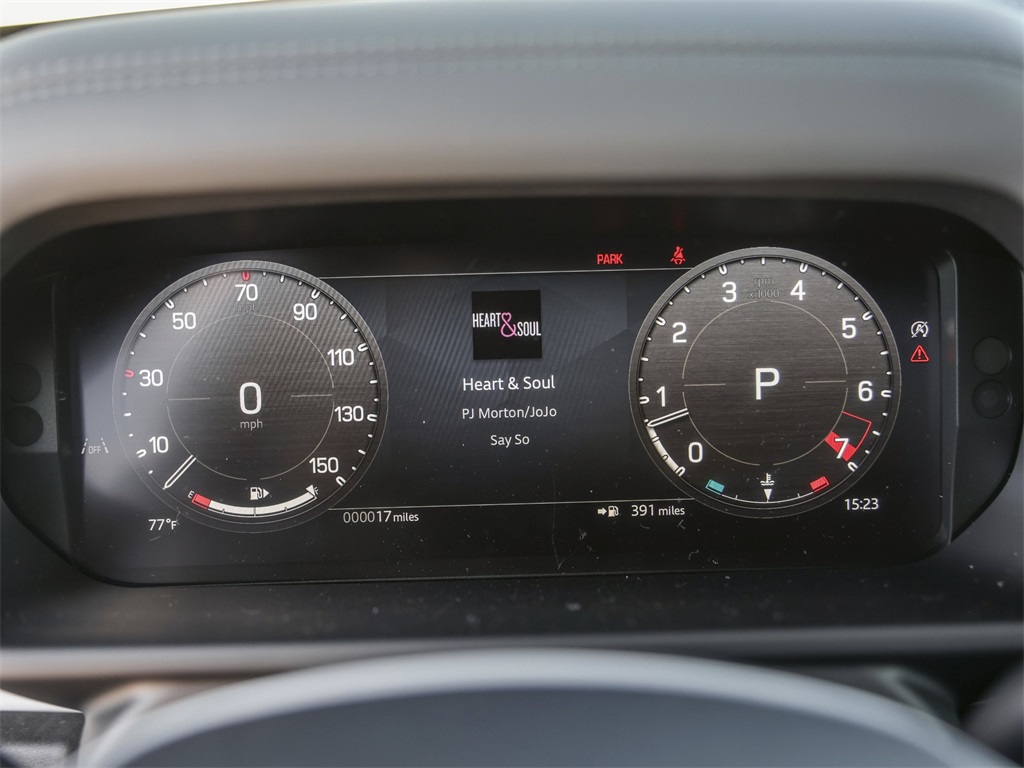 2026 Land Rover Defender 110 S photo 16