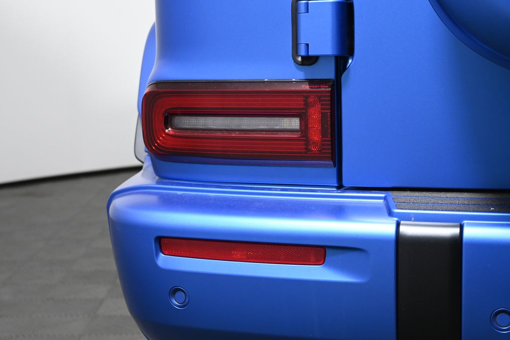 2025 Mercedes Benz G photo 12