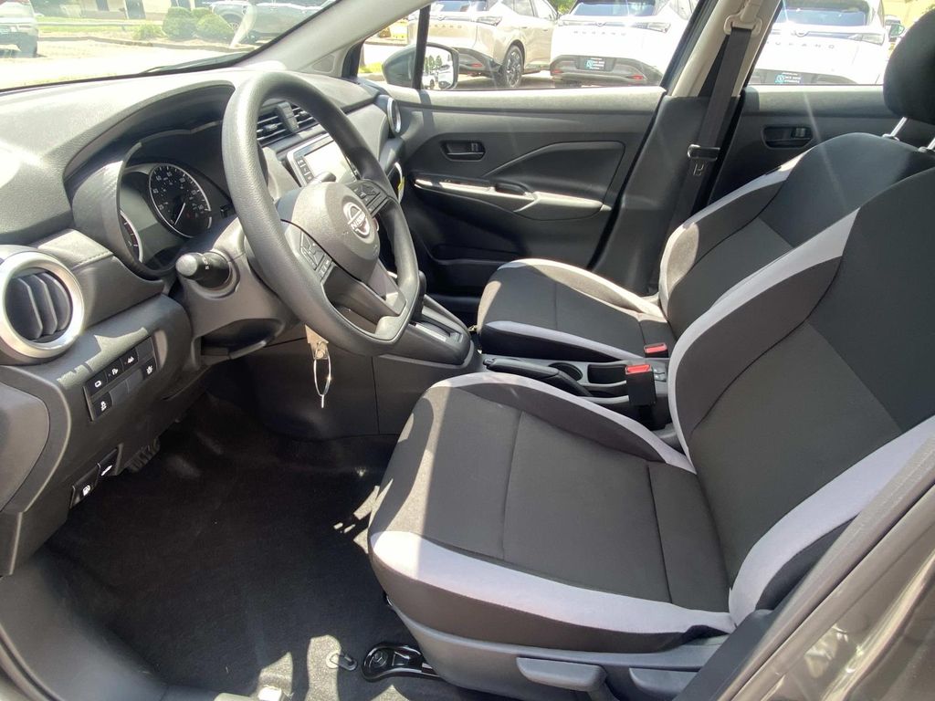 2025 Nissan Versa S photo 11