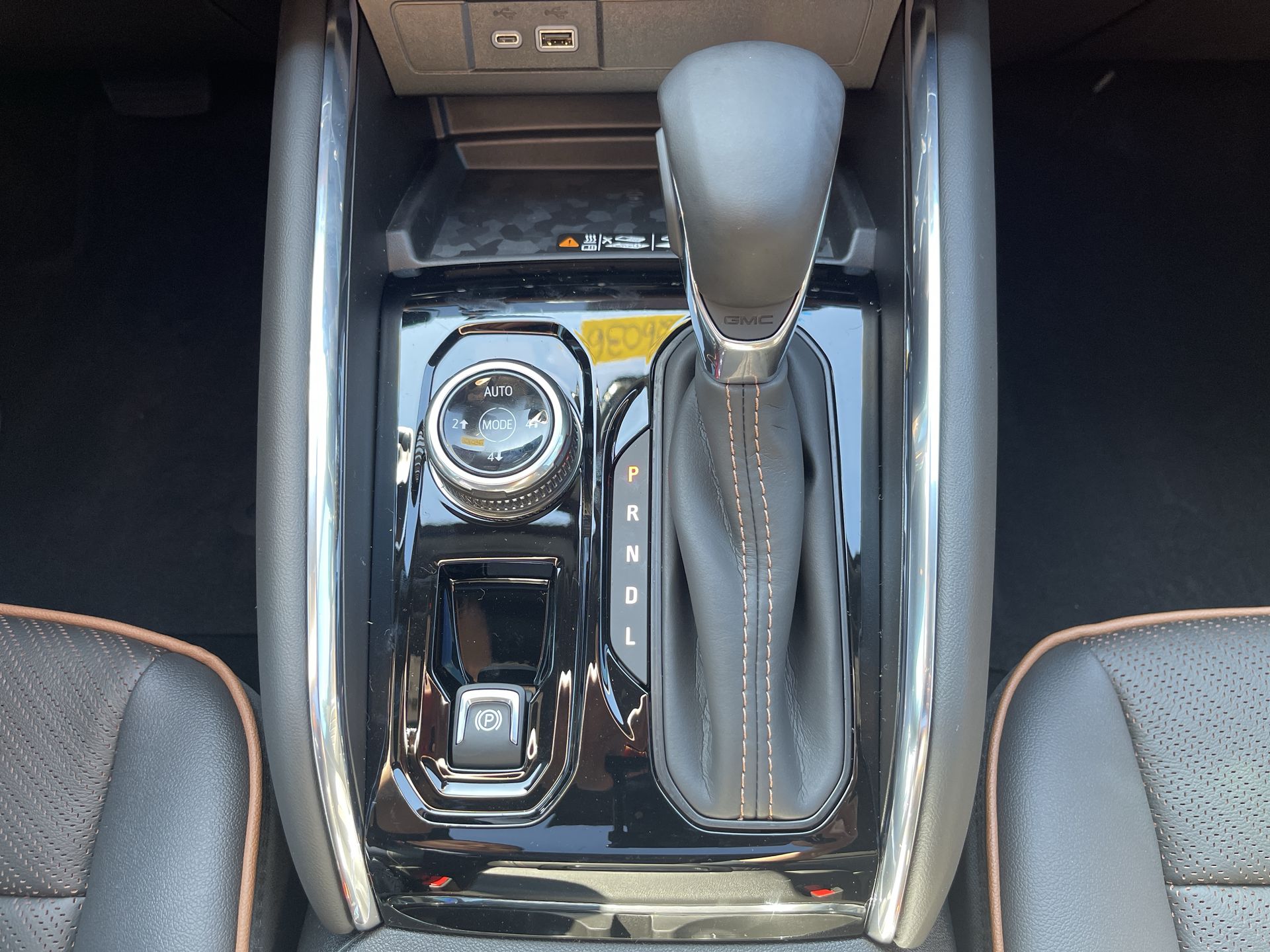 2026 Gmc Canyon AT4 photo 15