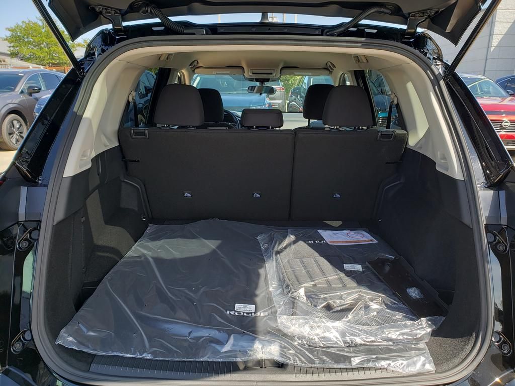 2026 Nissan Rogue S photo 3