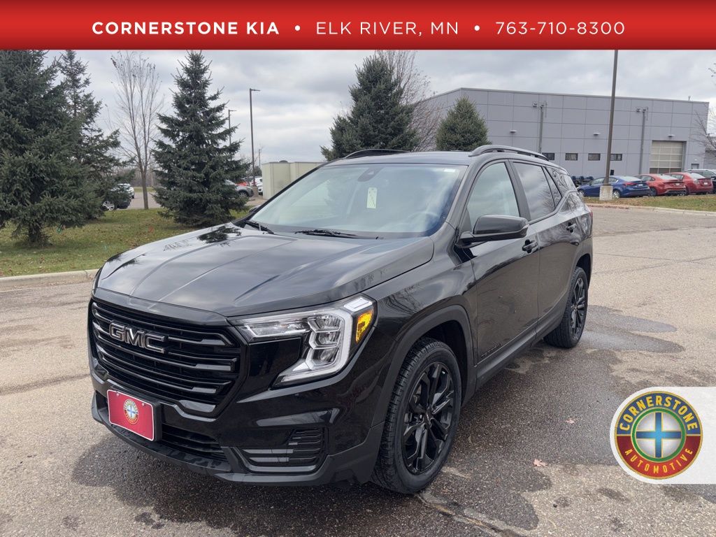 2022 GMC Terrain SLE's photo