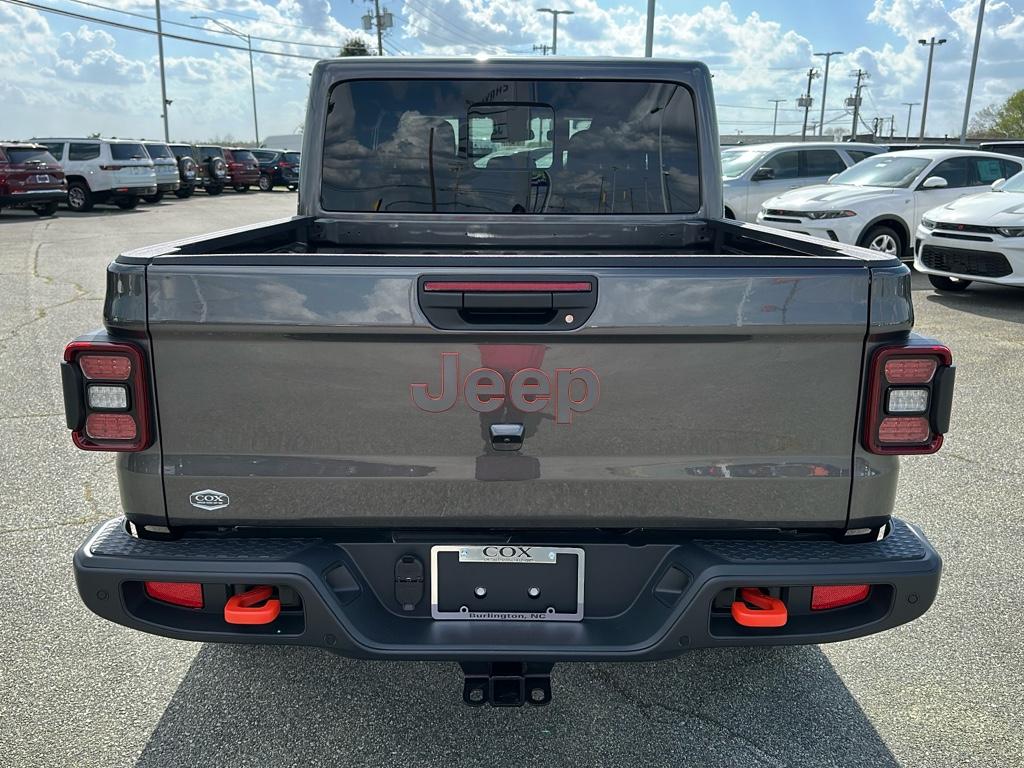 2025 Jeep Gladiator Mojave photo 5