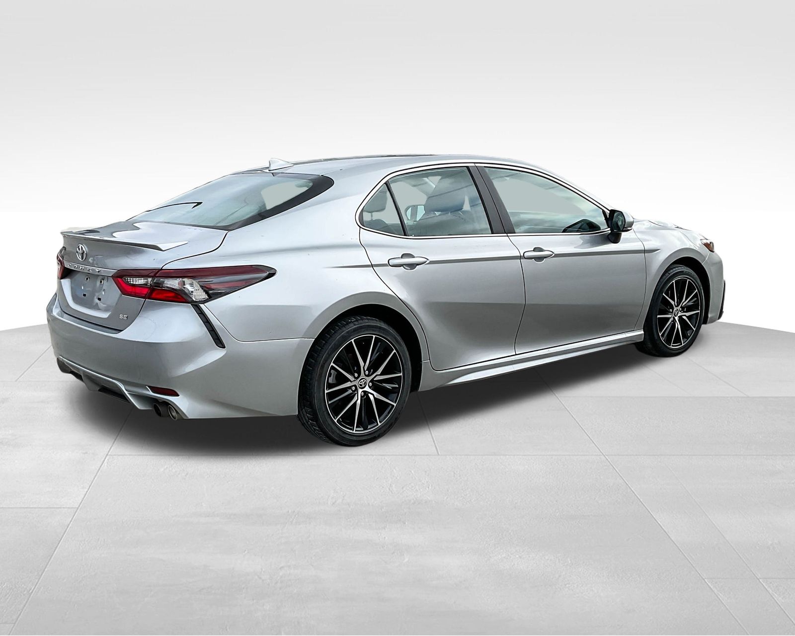2022 Toyota Camry SE photo 4