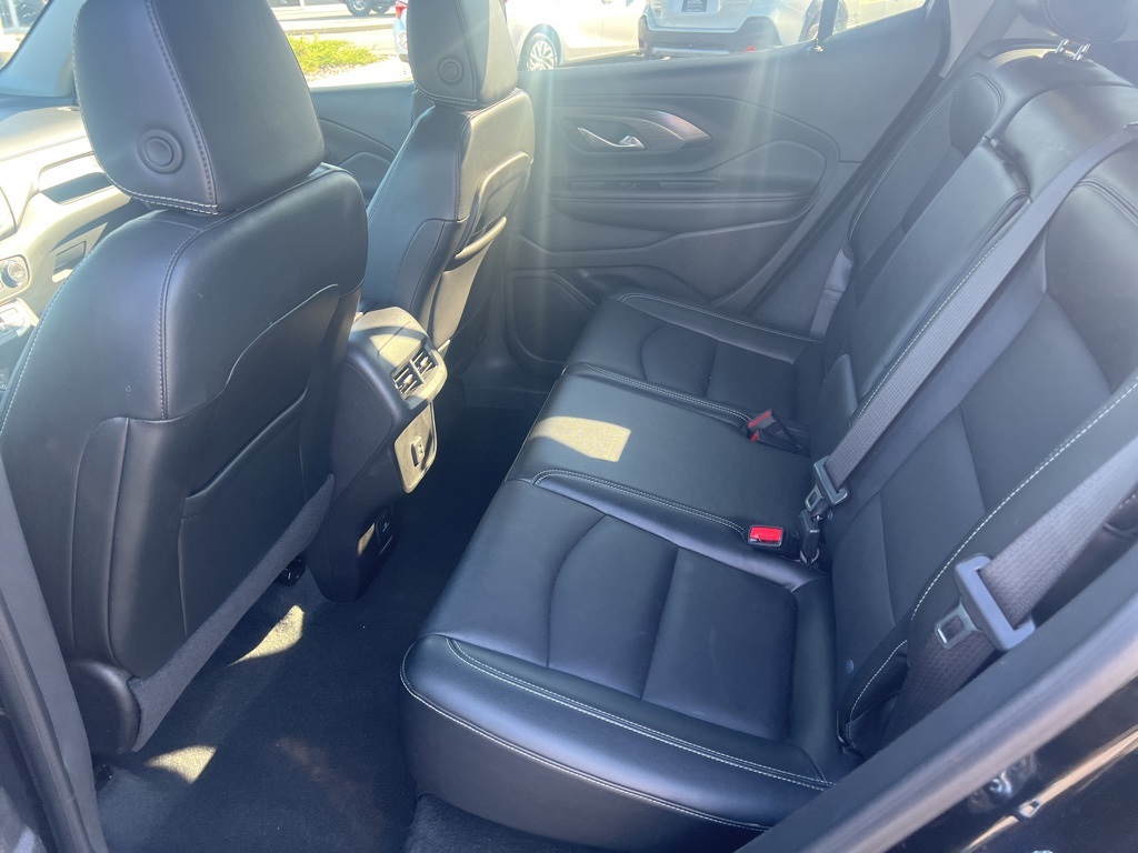 2024 Gmc Terrain SLT photo 16
