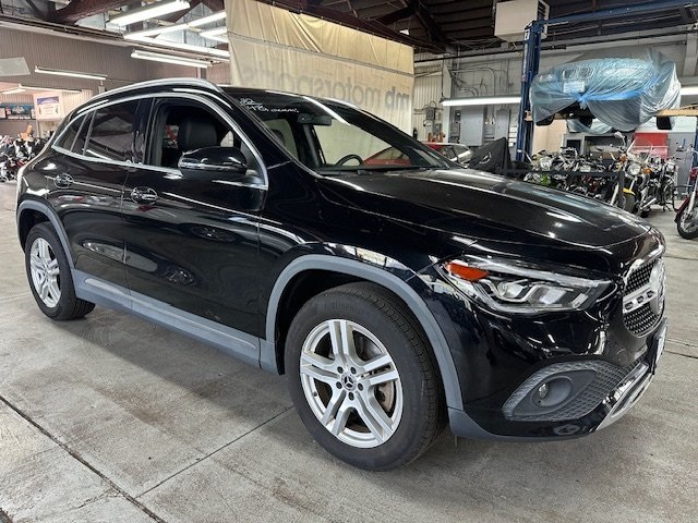 2022 Mercedes Benz GLA 250 4MATIC photo 3