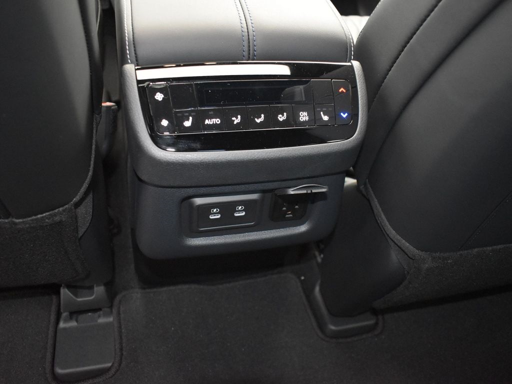 2026 Infiniti QX60 Autograph AWD photo 17