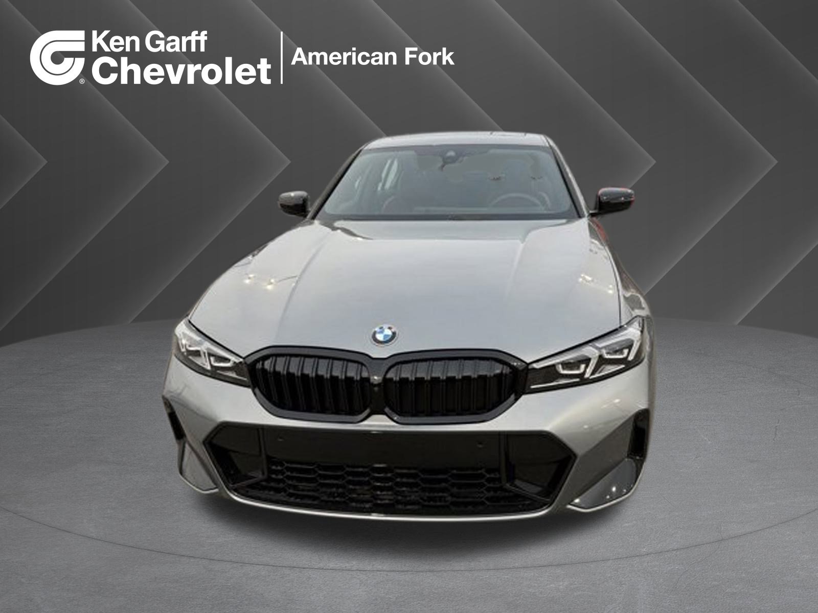 2025 BMW 3 Series 330i's photo