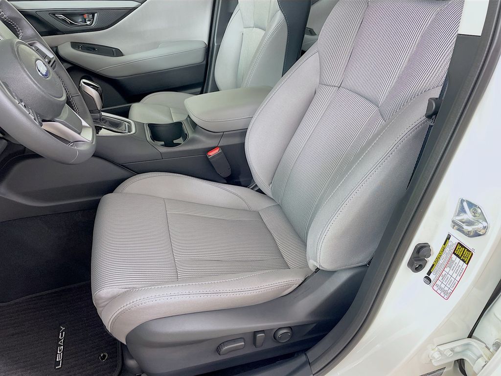 2025 Subaru Legacy Premium photo 18