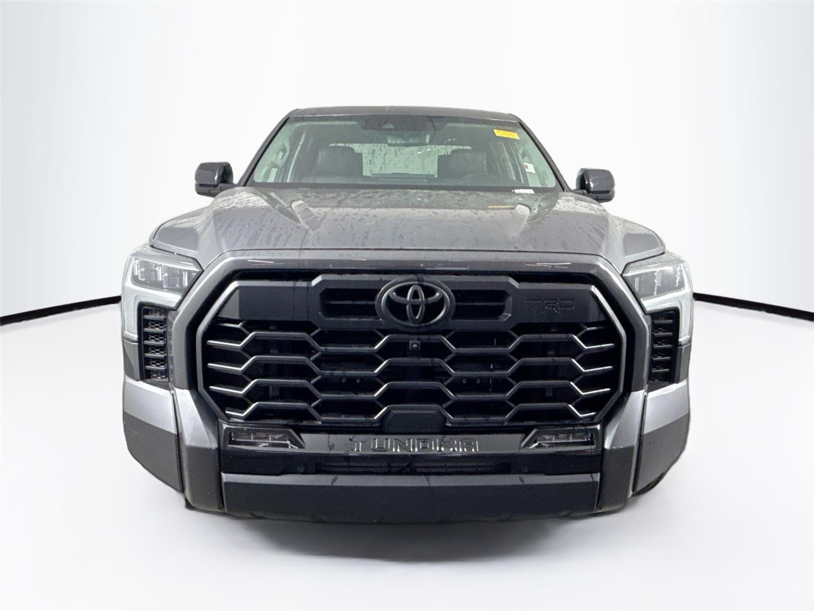 2024 Toyota Tundra Limited photo 3