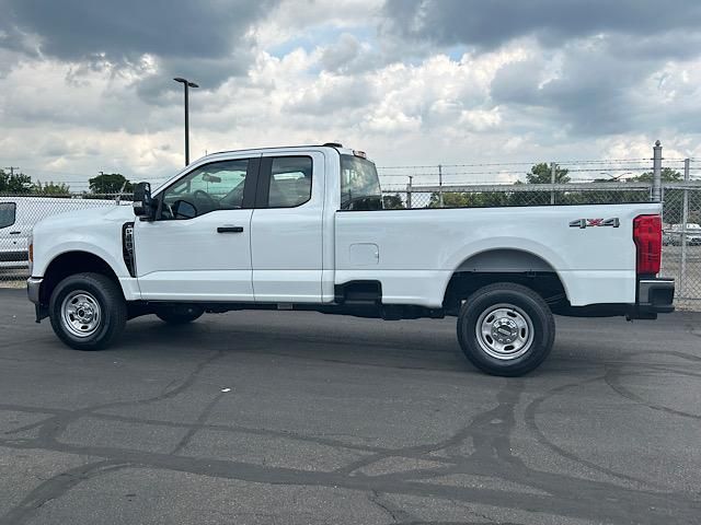 2026 Ford F-250 XL photo 4