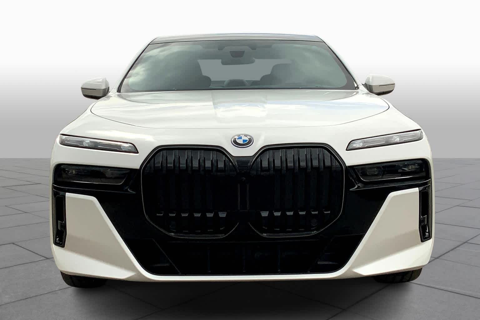 2025 Bmw 750e 750e xDrive photo 3