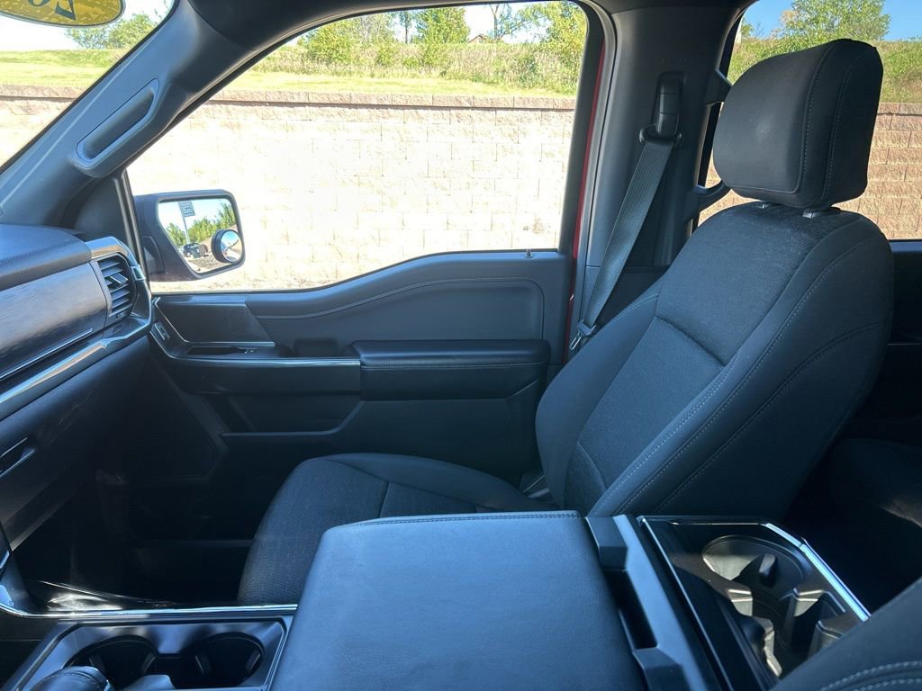 2021 Ford F-150 XLT photo 14
