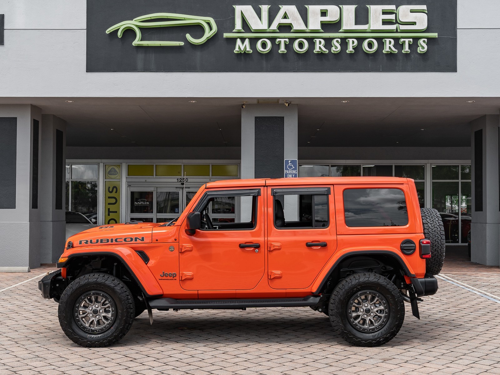 2023 Jeep Wrangler Rubicon 392 photo 23