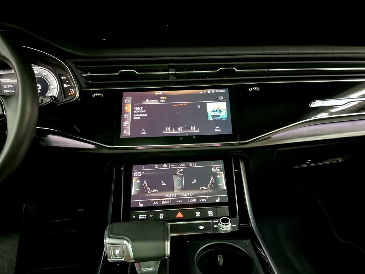 2022 Audi Q8 Premium photo 24