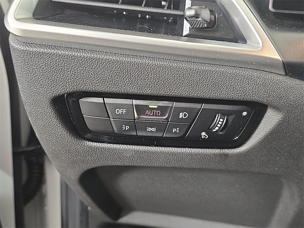 2025 Bmw 330i xDrive photo 25