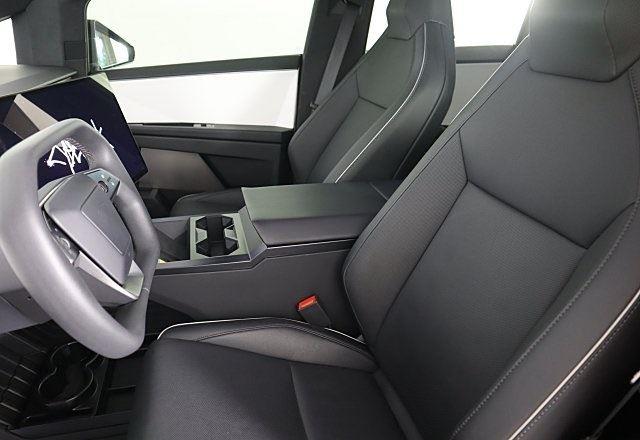 2024 Tesla Cybertruck photo 21