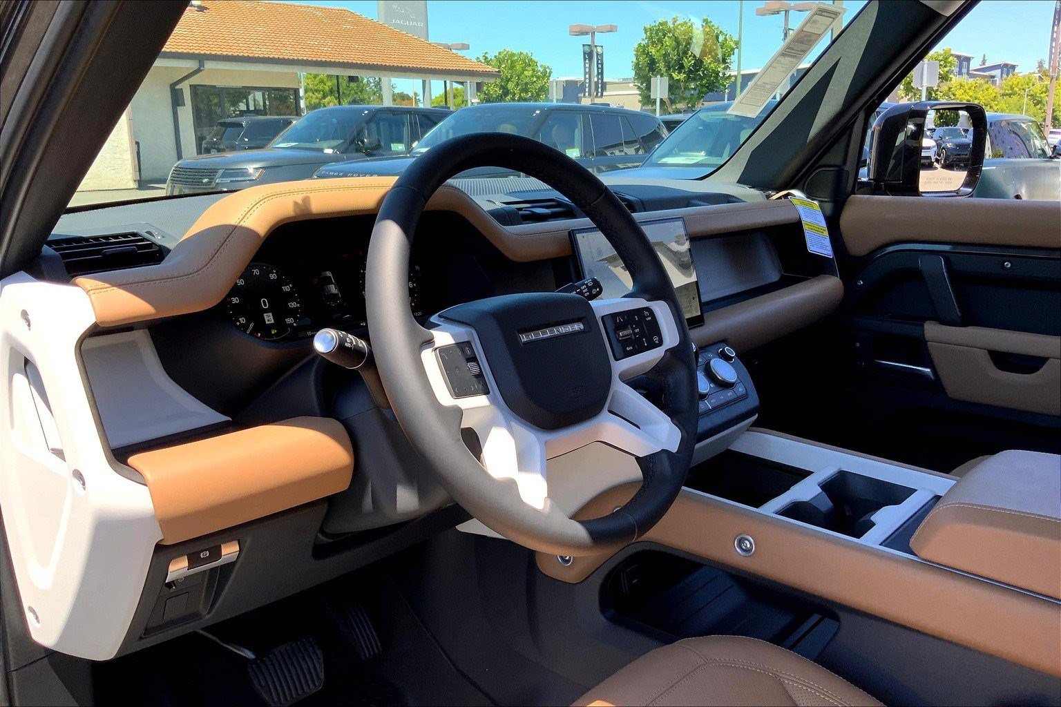 2025 Land Rover Defender 110 X-Dynamic SE photo 8
