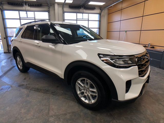 2026 Ford Explorer Active's photo