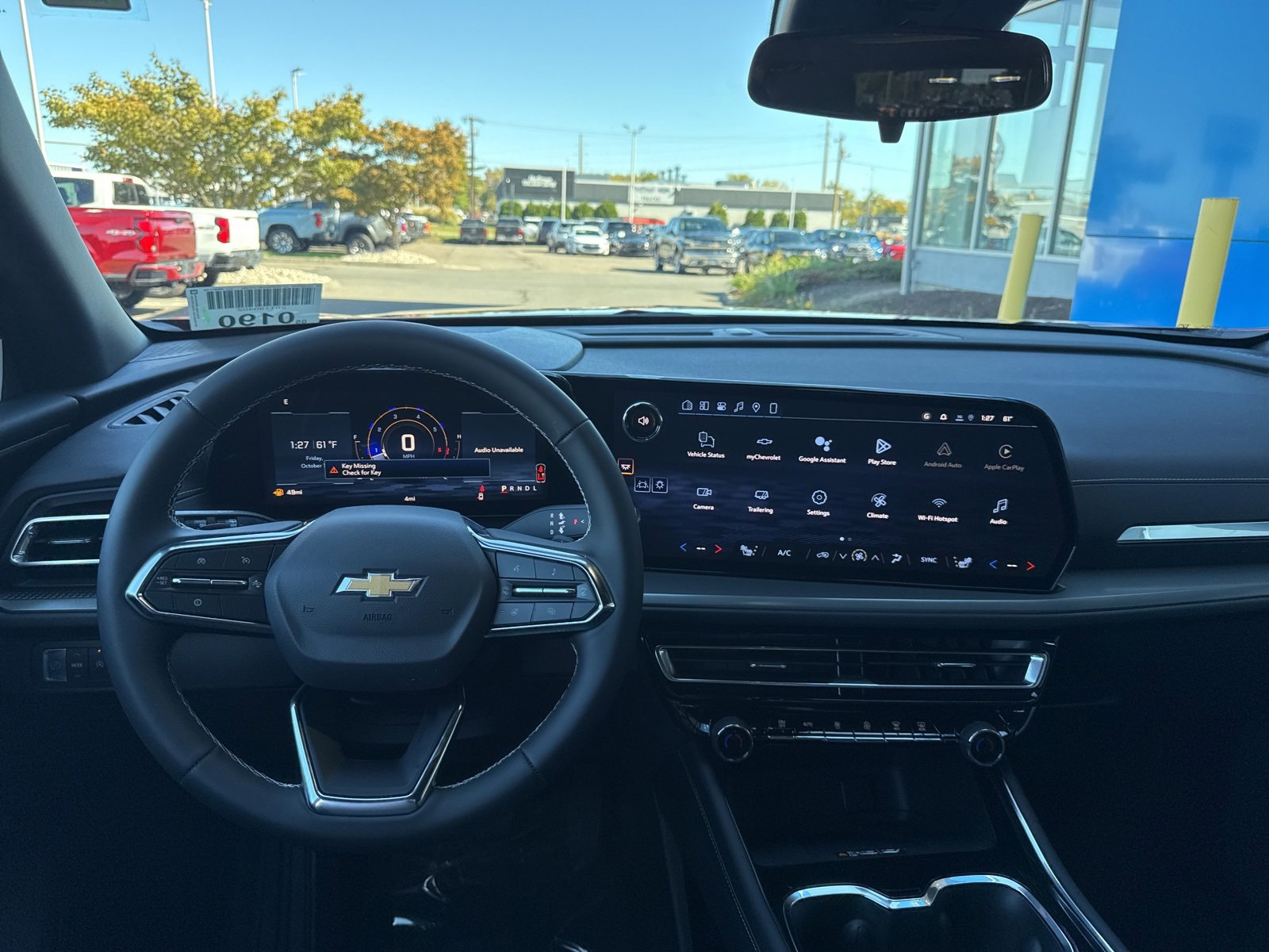 2026 Chevrolet Traverse photo 2
