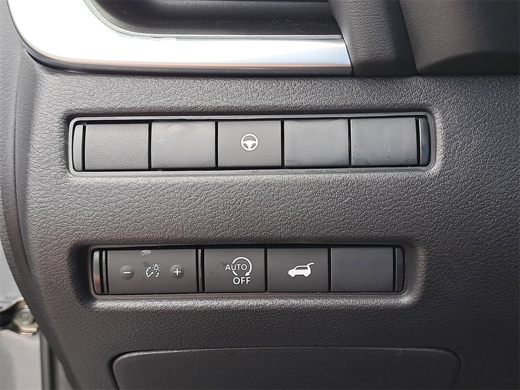 2026 Nissan Rogue SV photo 23