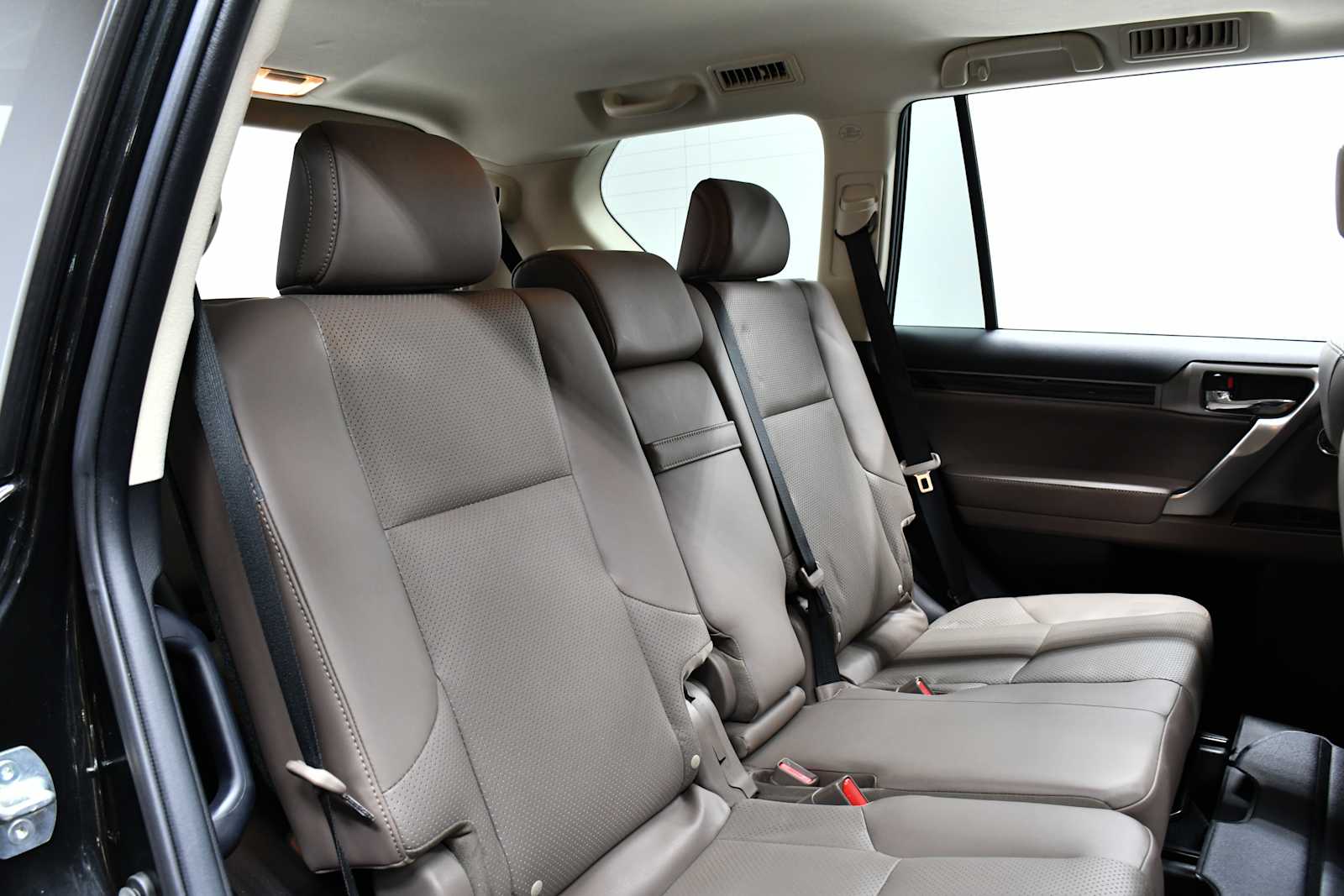 2023 Lexus GX 460 Luxury photo 24