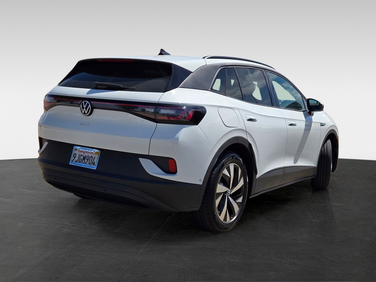 2023 Volkswagen ID.4 Pro photo 4