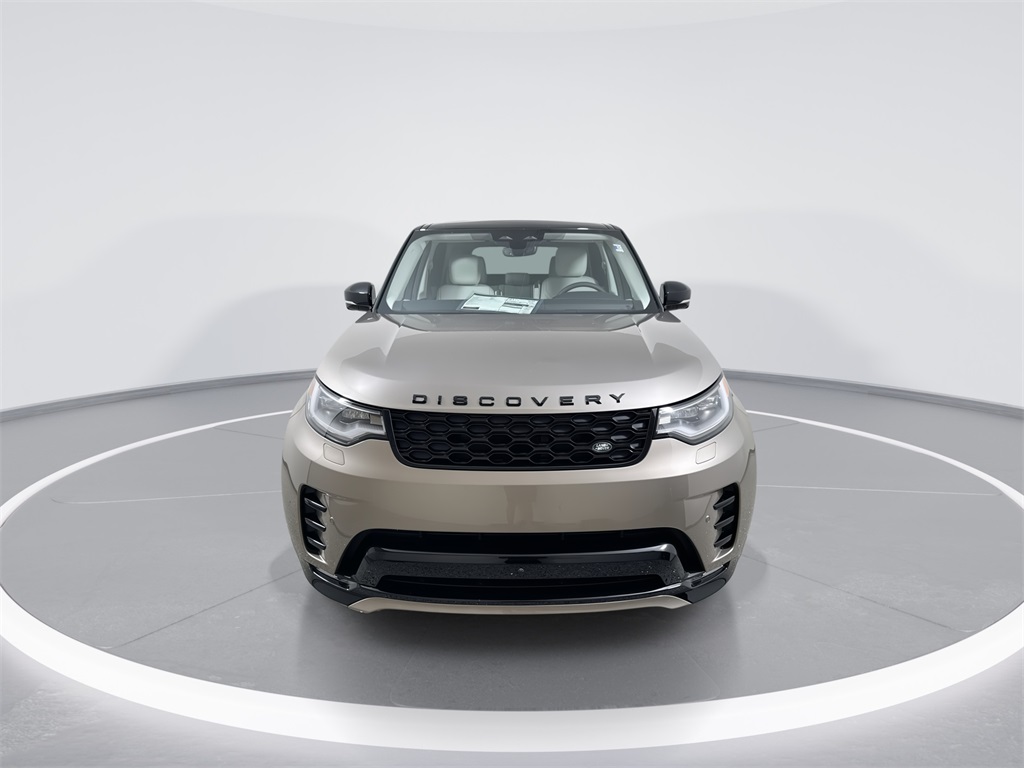 2025 Land Rover Discovery SE photo 3