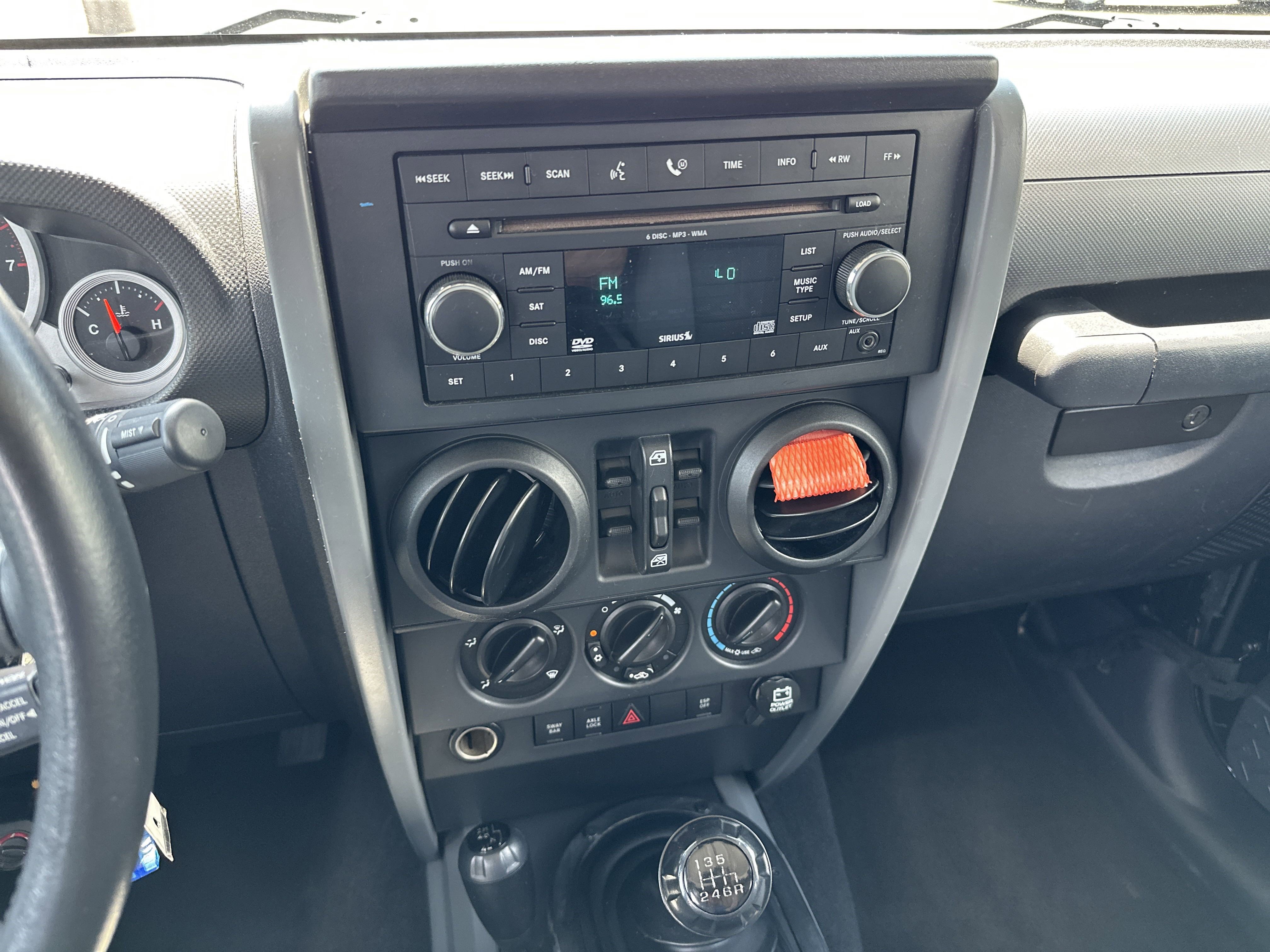 2008 Jeep Wrangler Unlimited Rubicon photo 3
