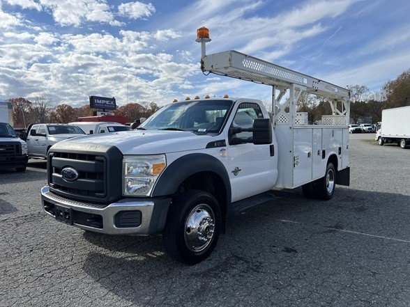 2015 Ford F-450 Super Duty Chassis Cab XL's photo