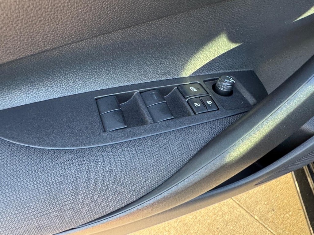 2026 Toyota Corolla LE photo 8