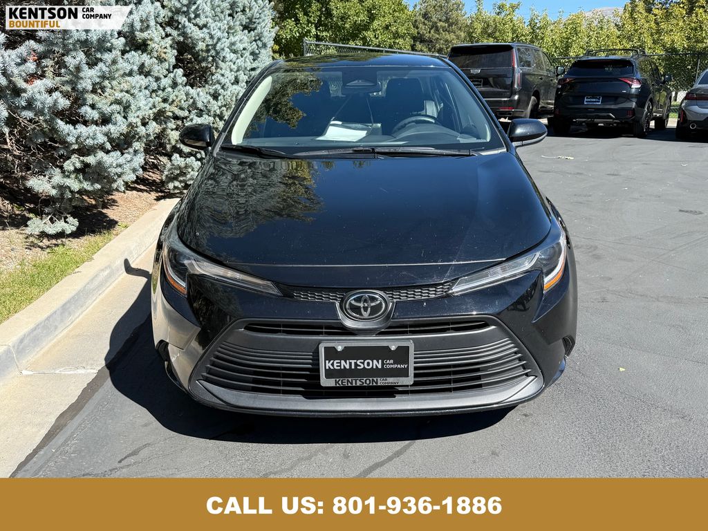 2024 Toyota Corolla LE photo 2