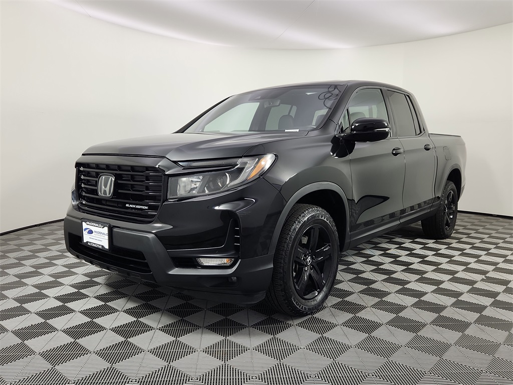 2023 Honda Ridgeline Black Edition's photo