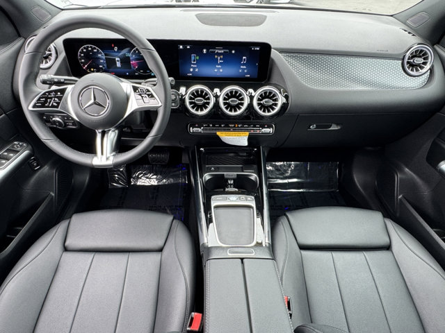 2025 Mercedes Benz GLA 250 photo 4