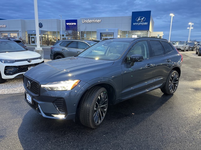 2026 Volvo XC60 Ultra's photo
