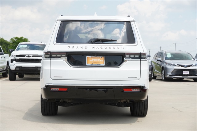2023 Jeep Grand Wagoneer III photo 7