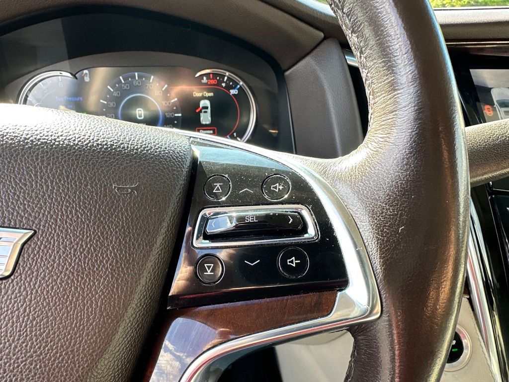 2016 Cadillac Escalade ESV Luxury photo 25