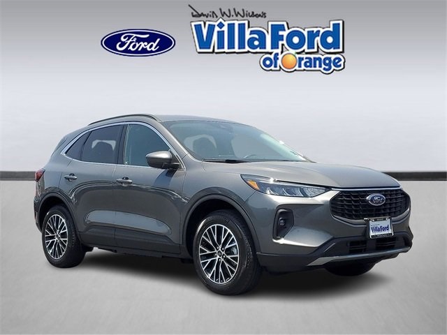 2025 Ford Escape PHEV's photo