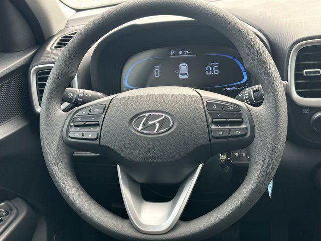 2025 Hyundai Venue SE photo 19